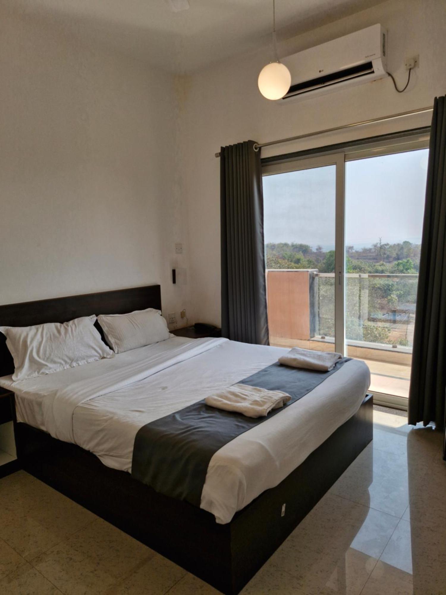 Hotel Rsa Residency Pernem Exterior foto